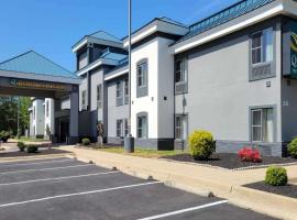 Quality Inn & Suites Quantico, hotel u gradu 'Stafford'