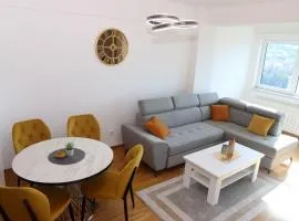 Apartment Cecovic - Mellain