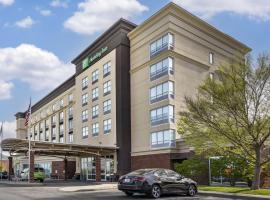 Viesnīca Holiday Inn Louisville Airport South, an IHG Hotel pilsētā Lūivila