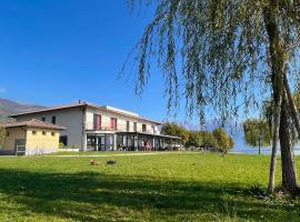 Lake Como Beach Hostel, albergue en Domaso