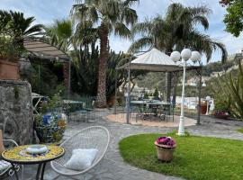 Esclusiva Luxury Villa con giardino, hotel di Ischia