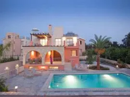 Villa Saraliana Sandy Beach Villas - Heated Pool - Jacuzzi - Private Beach Area