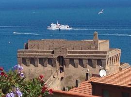 appartamento vista mare, hotel sa Porto Santo Stefano