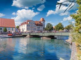 Hotel Am Alten Strom, khách sạn ở Warnemünde