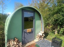 MotoCamp Wales -Camping Pods, hotel pro pobyt s domácími mazlíčky v destinaci Dolgellau