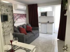 Precioso Apartamento nuevo con Jardín privado, Hotel in Paracuellos de Jarama