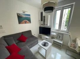 Apartment “Jelin dvor” 3+2, Bacvice, Split