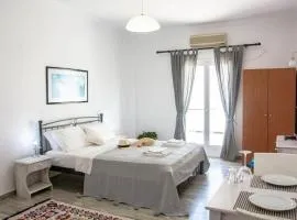 White wave studio 1 , 3min walk from Kamari beach