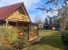 Ferienhaus mit direktem Wasserzugang in Berlin-Köpenick