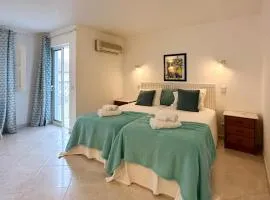 Sofeelings, Quarto Mar Piso 2, Baixa de Albufeira