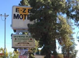 EZ 8 Motel Airporter