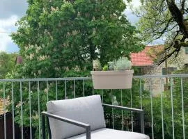 Fe Wo Brunnen - 120 qm- Quiet location- Lots of nature - Comfortable - Large balkony and garden