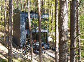 Premium Forest Bungalow with Ofuro Tub, camping em Luokesos Sen