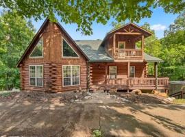 Eureka Springs में Main Lodge at Lake Forest Cabins, cabin