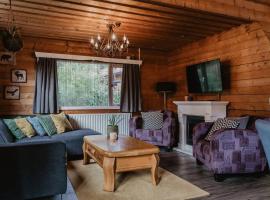 Cosy and Romantic forest house met SAUNA op de Veluwe: Putten şehrinde bir otel