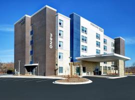 SpringHill Suites by Marriott St. Paul Arden Hills, hotel na may pool sa Arden Hills