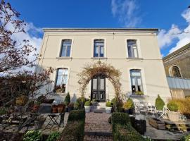 Maison Les Anges, hotell i Bouillon