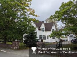 Hill Road Manor Bed & Breakfast, B&B di Grand Falls -Windsor