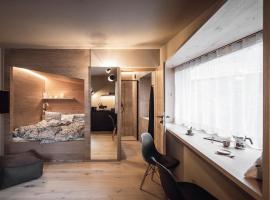 Rousa little guesthouse Cosy, hotel u gradu 'Rasun di Sopra'