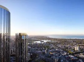 Experience Luxury at Southbank’s Newest Apt w/ City View