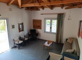 Lovely Sunrise apartment by the beach, hotel v destinácii Methoni