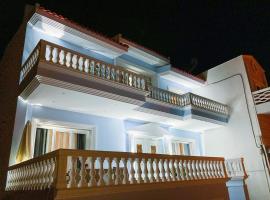 Beach Blue Villa, hotel en Corinto