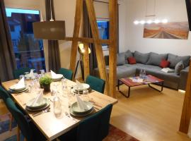 Jena City Apartment, Balkon, sonnig, Wifi, Parkplätze, Nähe Zentrum، فندق في جينا