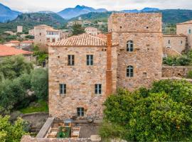 The Tower House, hotel Kardamíliben