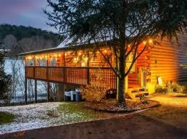 Cabin with New Hot Tub, Near Dollywood .2BD.2BA.Sleeps6.BBQ