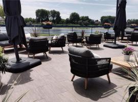 Mercure Nevers Pont De Loire, hotel u gradu Never