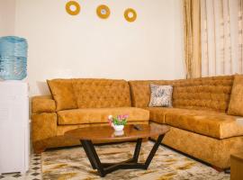 Lovely 1 Bedroom Fully Furnished Nakuru, íbúð í Nakuru