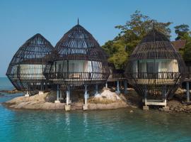 The Ritz-Carlton, Langkawi, hotel u gradu Pantai Kok