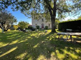 La Creche में, होटल Maison de maître aux portes du Marais poitevin