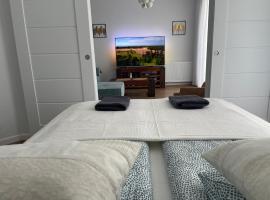 Apartament 32 NOWA WIEJSKA Olecko Mazury Garbate: Olecko şehrinde bir otel