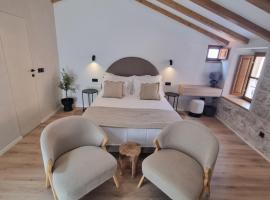 Old Town Olive luxury room for 3, Bed & Breakfast in Dubrovnik