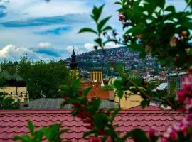 Udobna kuća u srcu starog grada & Besplatan parking!