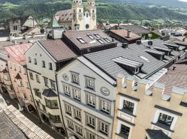 Odilia - Historic City Apartments - center of Brixen, отель в Брессаноне