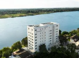 Riverfront Apartments Vientiane