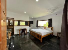 ANAND Beach Guesthouse by Moonrocks, hotel sa Mahabalipuram