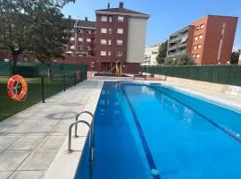 POOL AND CONFORT 3 habitaciones y garaje By apartamentos Logroño org