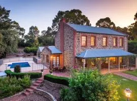 Hahndorf Luxury Retreat 5 bedrooms for 12 guests