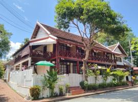 Ban Lakkham River View, villa sihtkohas Louangphabang