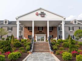 Best Western Plus Country Cupboard Inn, hotelli kohteessa Lewisburg