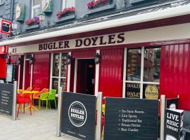 Bugler Doyles Bar & Townhouse, отель в городе Уэксфорд