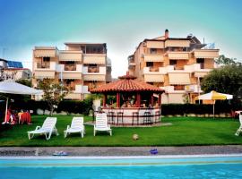 Iliahtida Apartments, hotel di Rovies