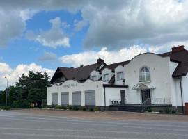 Garden Villa, hotel em Busko-Zdrój