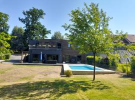 Villa avec Piscine Les Planches à Saint Valery Somme，索姆河畔的聖瓦列里的飯店