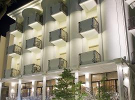 Hotel Baby B&B, hotel din Milano Marittima