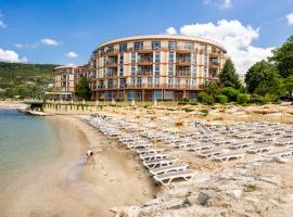 Royal Bay Resort - All Inclusive and Free beach accsess, hotel a Balchik