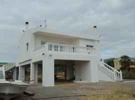 Family Sea Summer House at Eretria โรงแรมในเอเรเทรีย